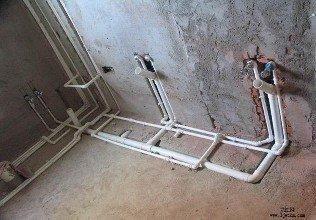 墙里面的水管爆了怎么办