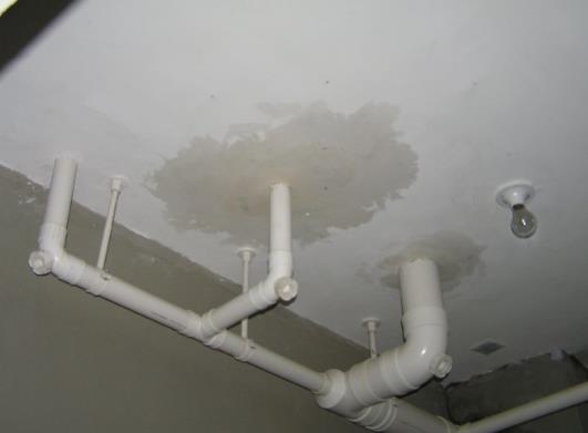 卫生间漏水 卫生间漏水