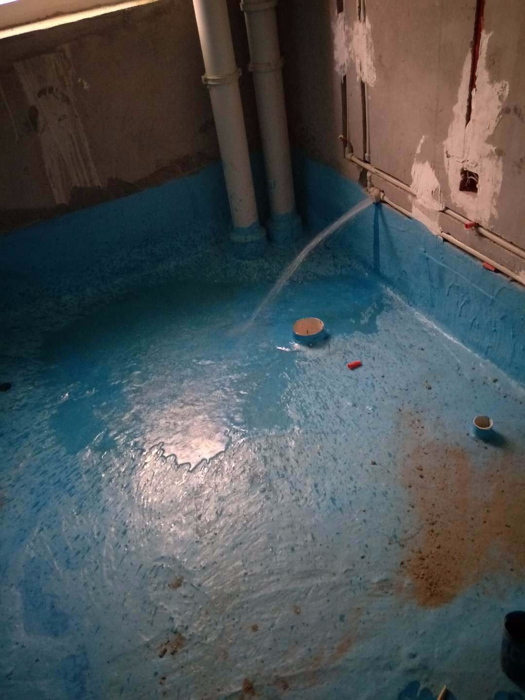 防水闭水试验关多少水